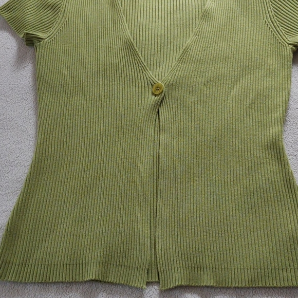 NY Co bright green ribbed short sleeve sweater - Picture 3 of 5